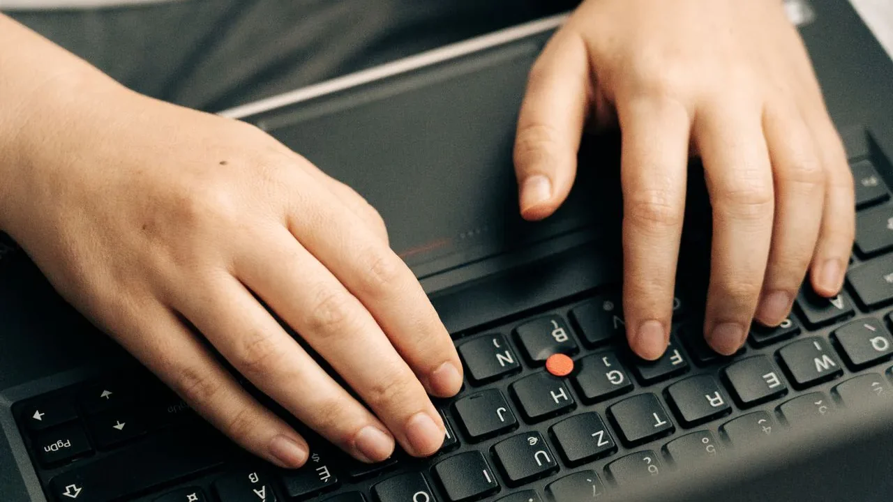 Changer clavier QWERTY en AZERTY : Windows 11, 10 et Mac Changer clavier QWERTY en AZERTY : Windows 11, 10 et Mac