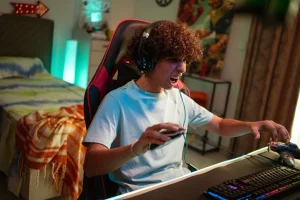 Souris gaming filaire : notre sélection par profil